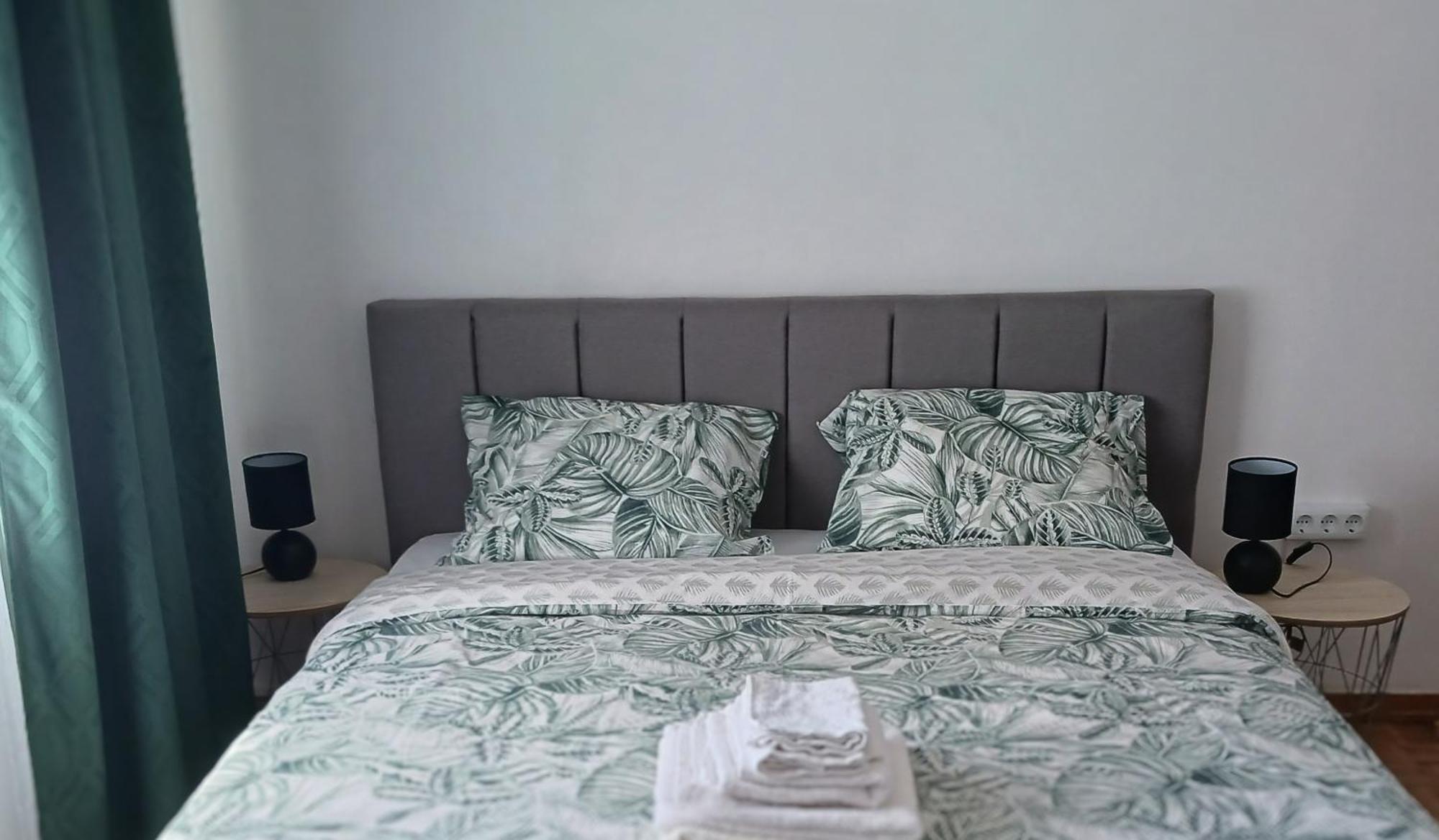 Rooms 10 Mins Walk From Train Station! Agualva-Cacem Buitenkant foto